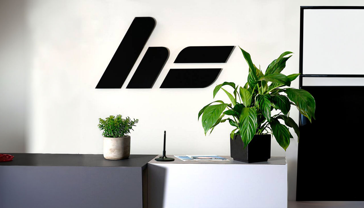 Hania Amir under fire as Indian fans boycott her after Pahalgam attack.  Movie release now in doubt. #HaniaAmir #BoycottTrend #PahalgamAttack, image size:1280x732