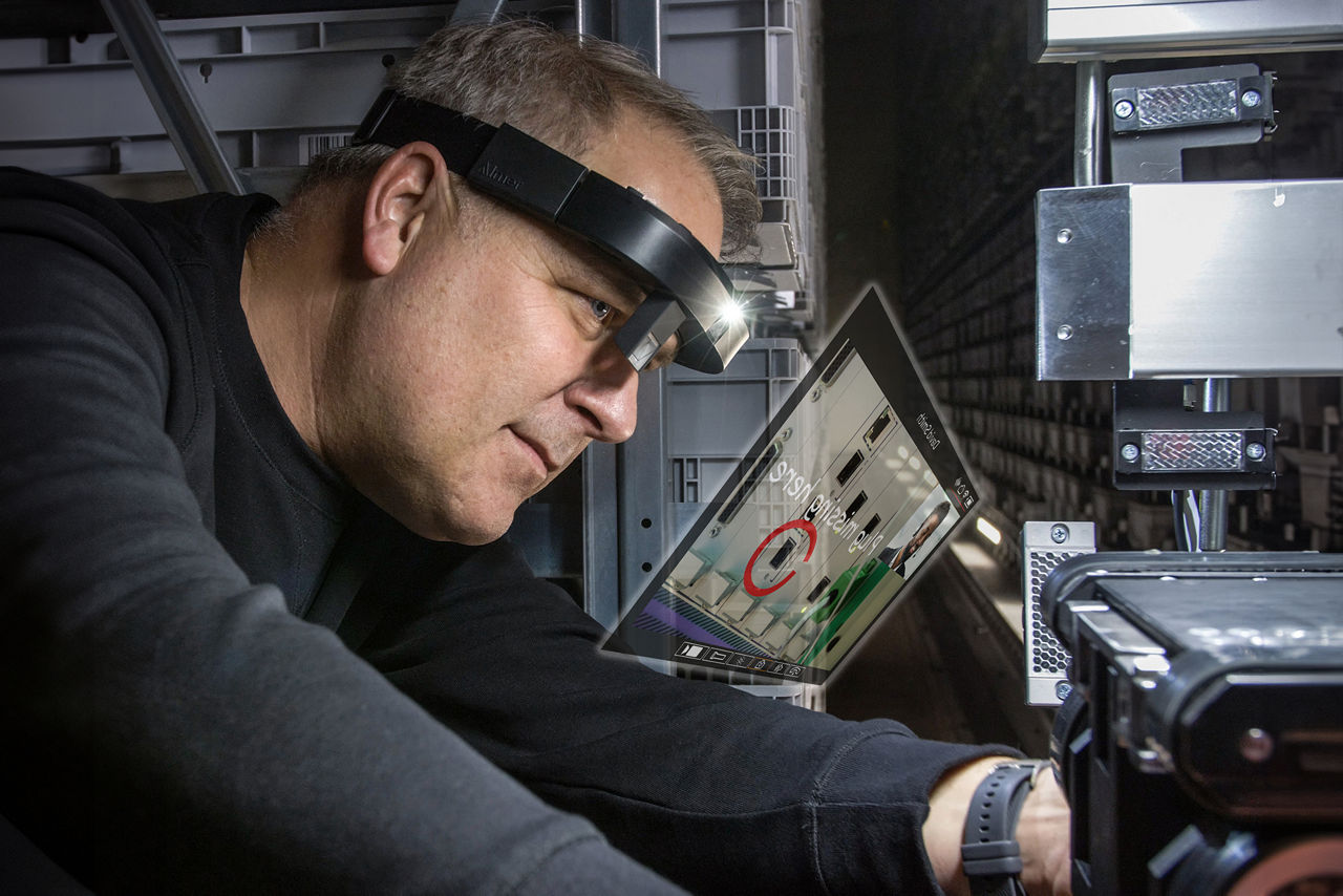 Technician with smart glasses