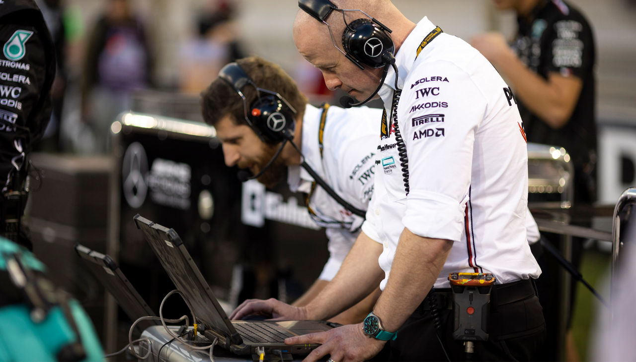 Mercedes-AMG PETRONAS F1 Team monitoring performance